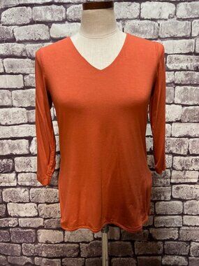 Chico's Ultimate Burnt Orange V-Neck Top Size Small